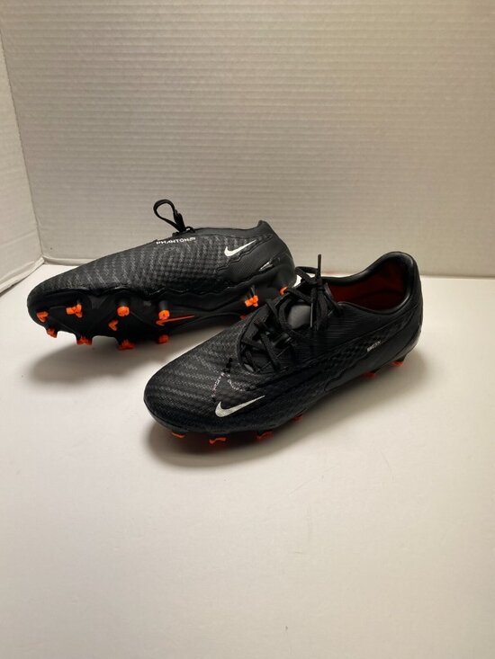 Nike Phantom GX Academy FG/MG Soccer Cleats Mens 6.5 Womens 8